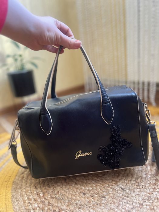 Фірмова стильна сумка Guess