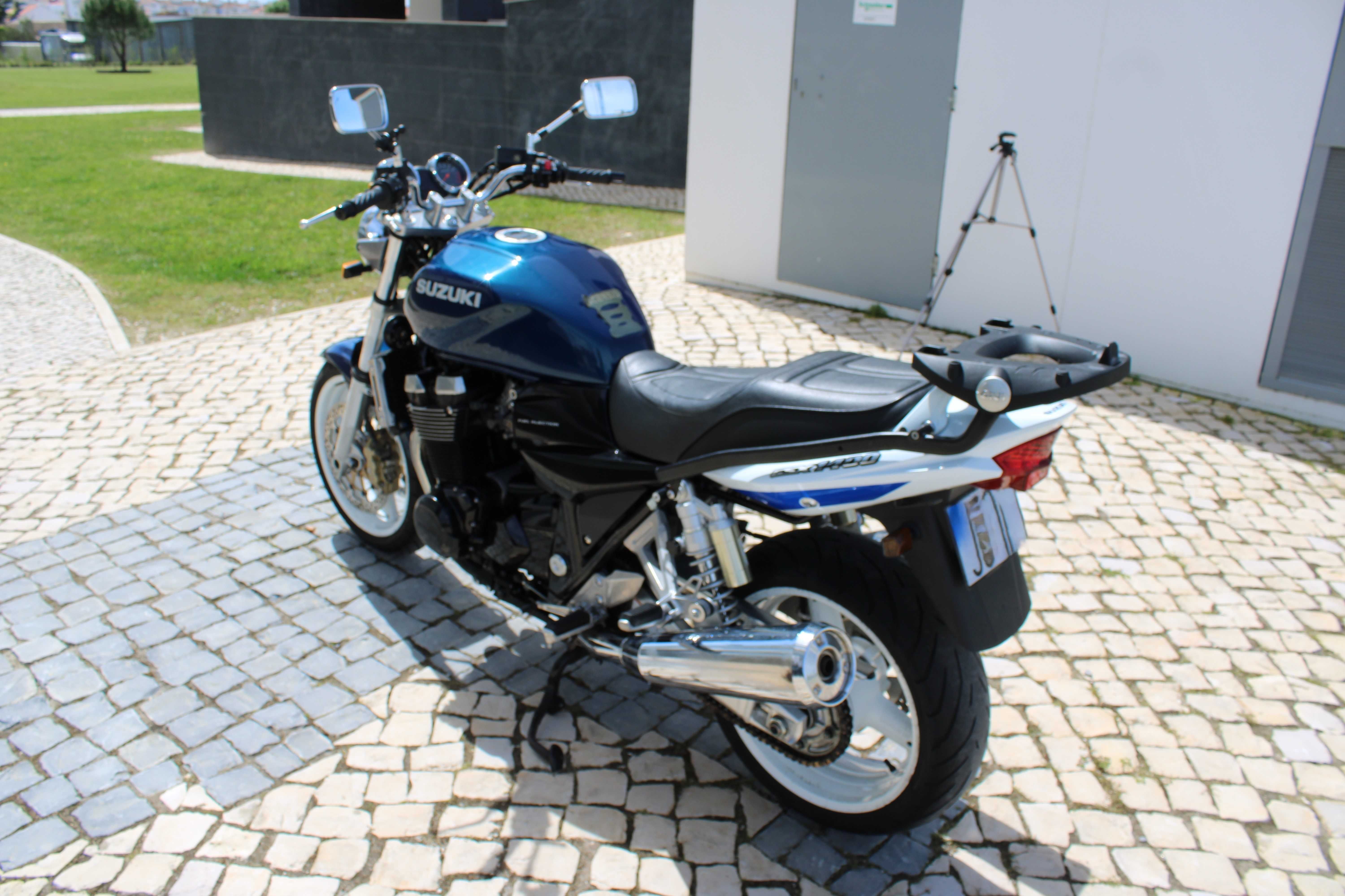 Suzuki GSX 1400 impecável!