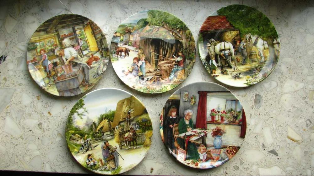 Talerze ozdobne - ręcznie malowane - 1990 rok angielska porcelana