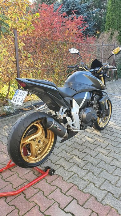 Honda CB 1000R Power Commander V LeoVince z1000 gsx1000 s1000 mt09