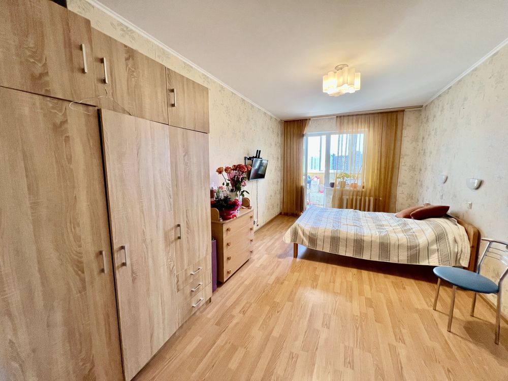 Продаж 3х кімнатної квартири,Урлівська 34,Осокорки,Позняки, генератор