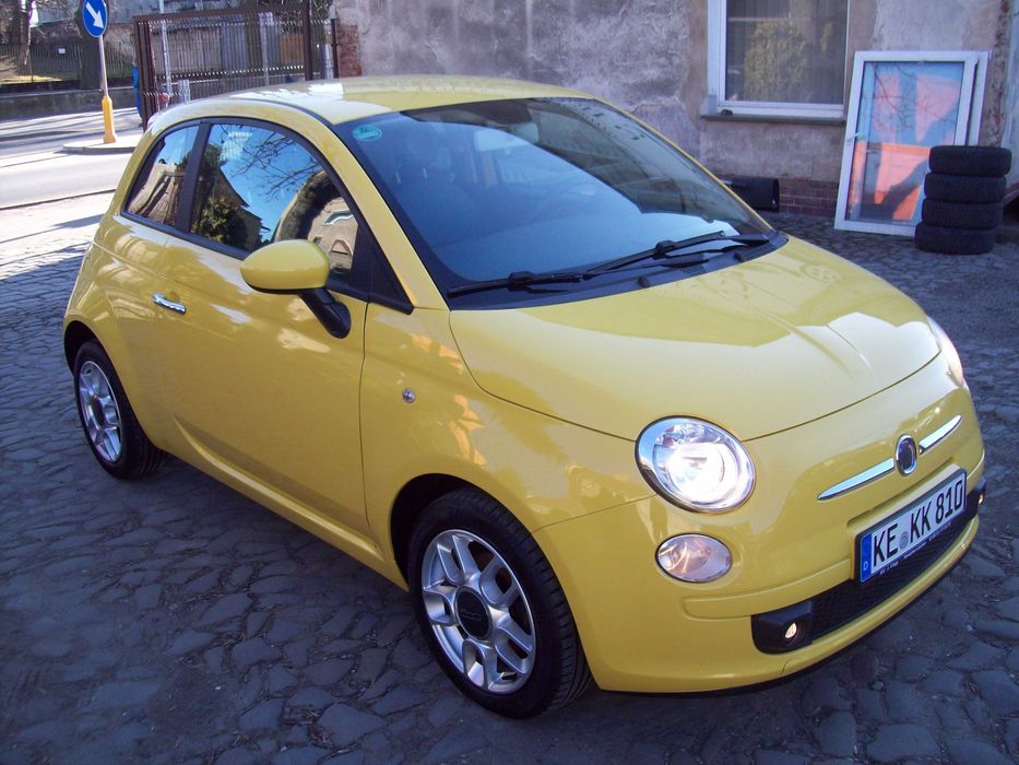 FIAT 500 1,4/6 biegowy/stan b.dobry /klimatyzacja