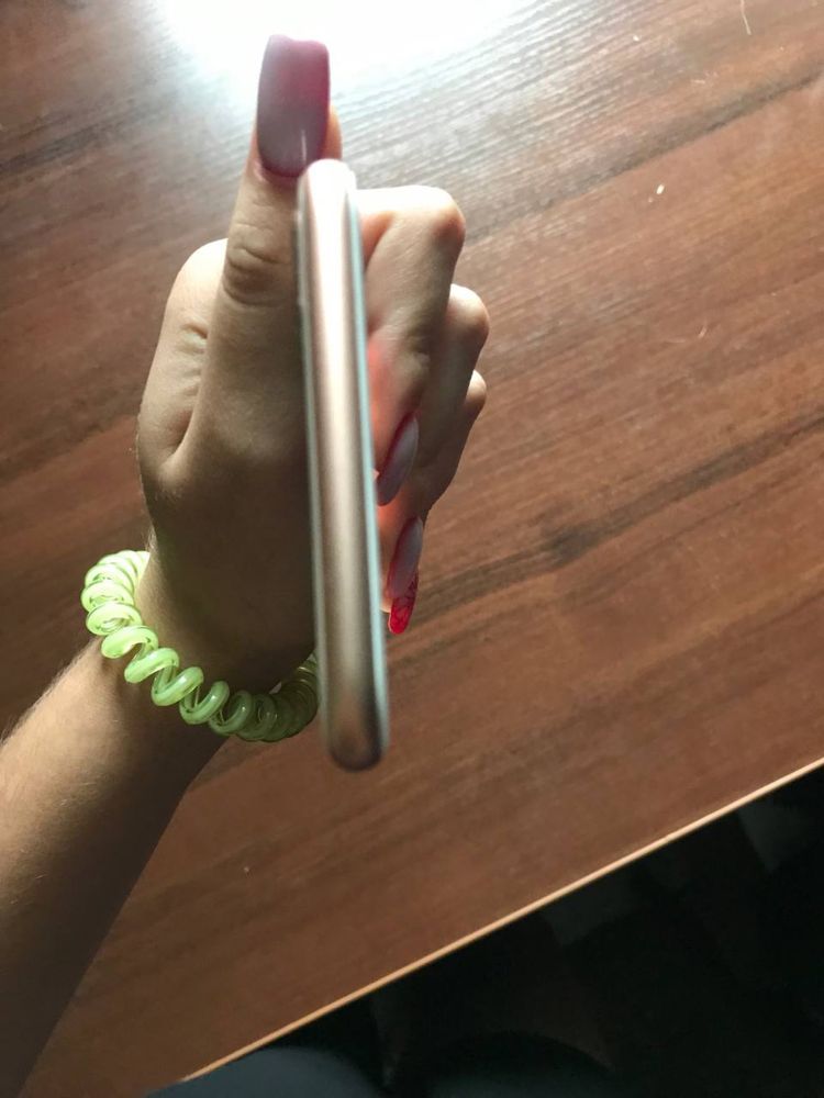 iPhone 8+(Neverlok)