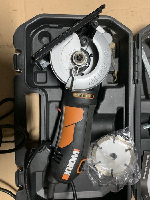 WORX Piła tarczowa WX423 400W 85mm