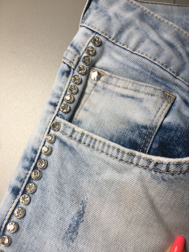Spodnie jeans DShe 26