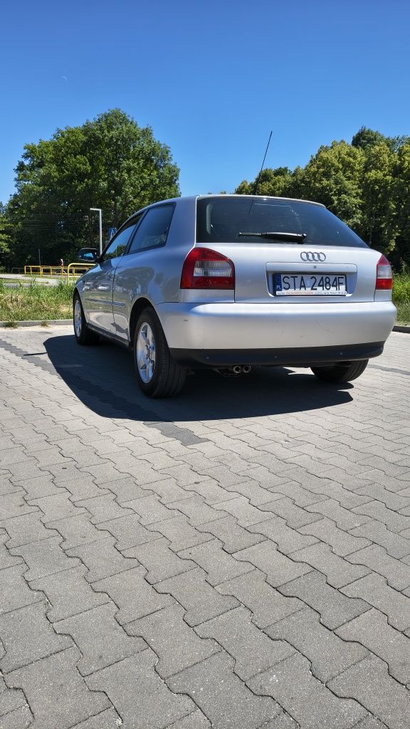Audi A3 1.6 8l 102KM Hak