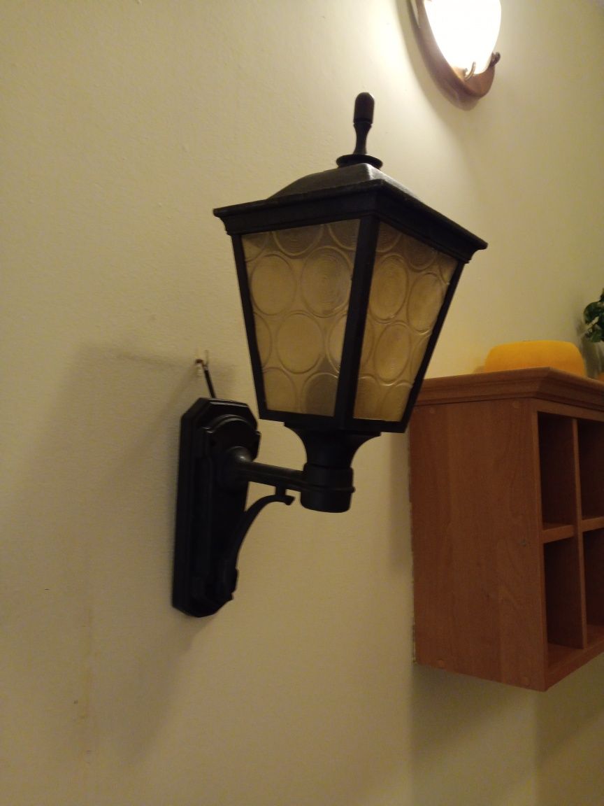 Lampa zewnętrzna retro
