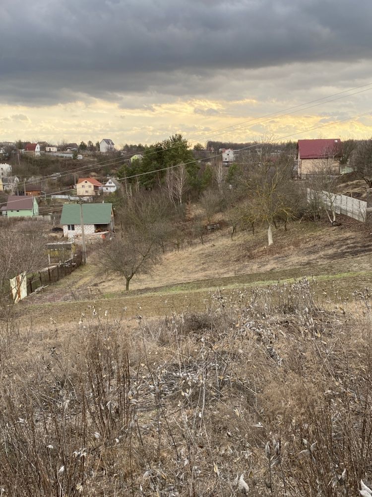 Продам дачный участок под Киевом, село Петрушки, на склоне, 6 соток