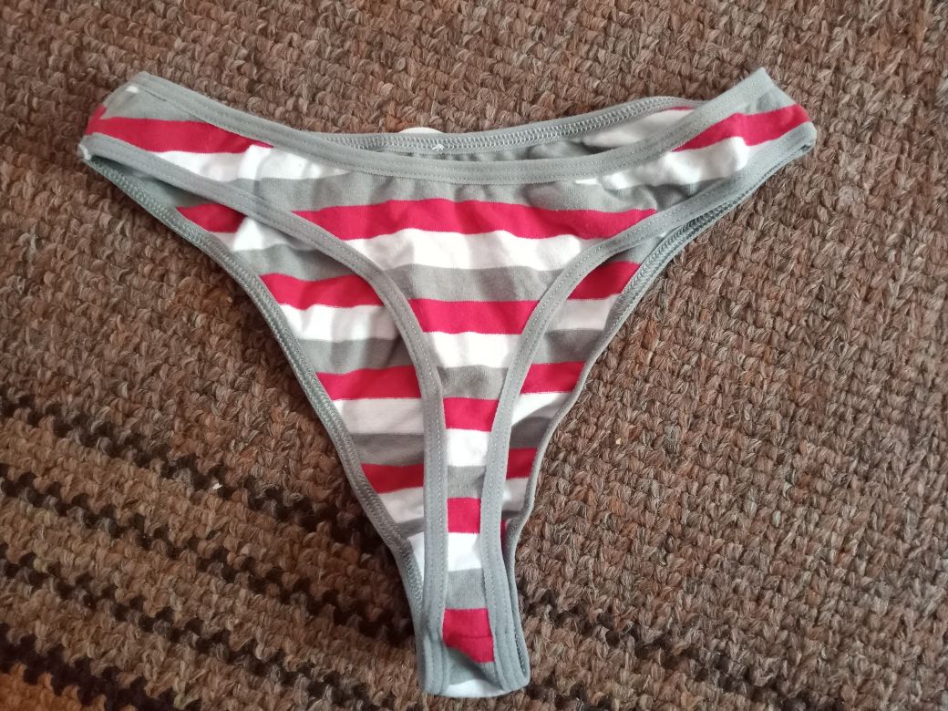 Трусы стринги женские 50грн.