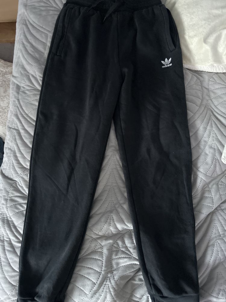Spodnie adidas  dresowe