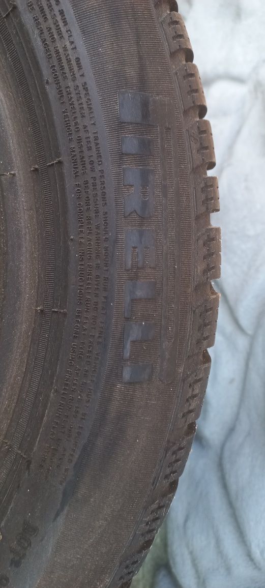 Продам шини PIRELLI