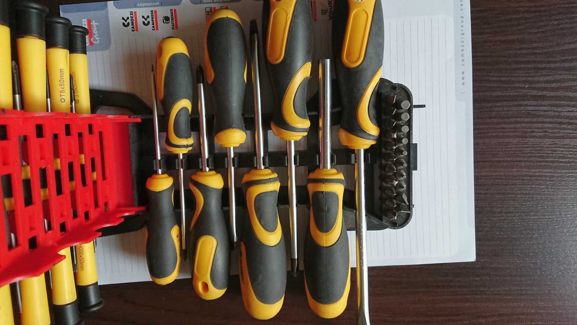 Comparator Zestaw śrubokrętów 49 części