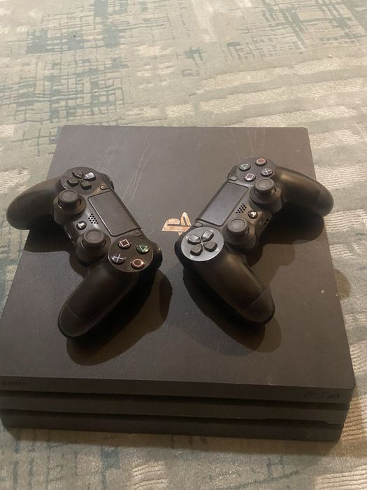 Playstation 4 pro 1 Tb