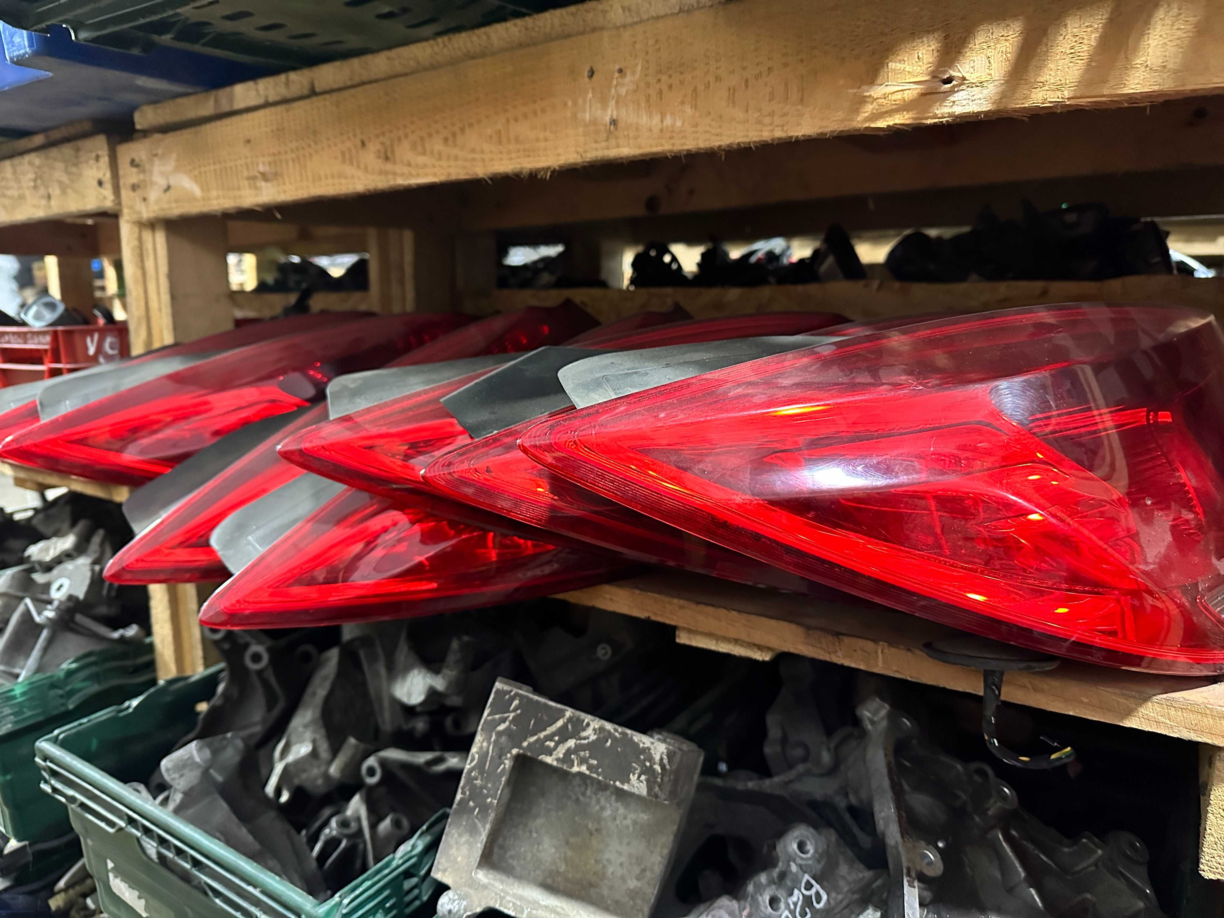 Фонарь задний Стоп Opel Vectra C Astra H Omega B Corca