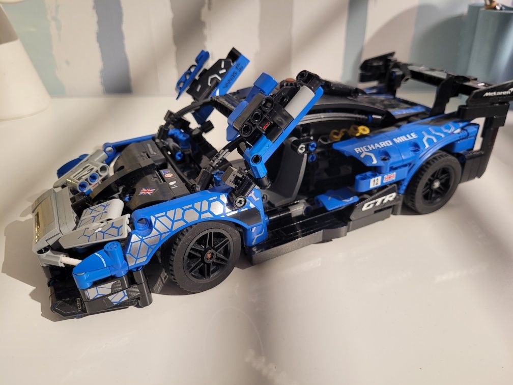 Lego Technics McLaren  GTR