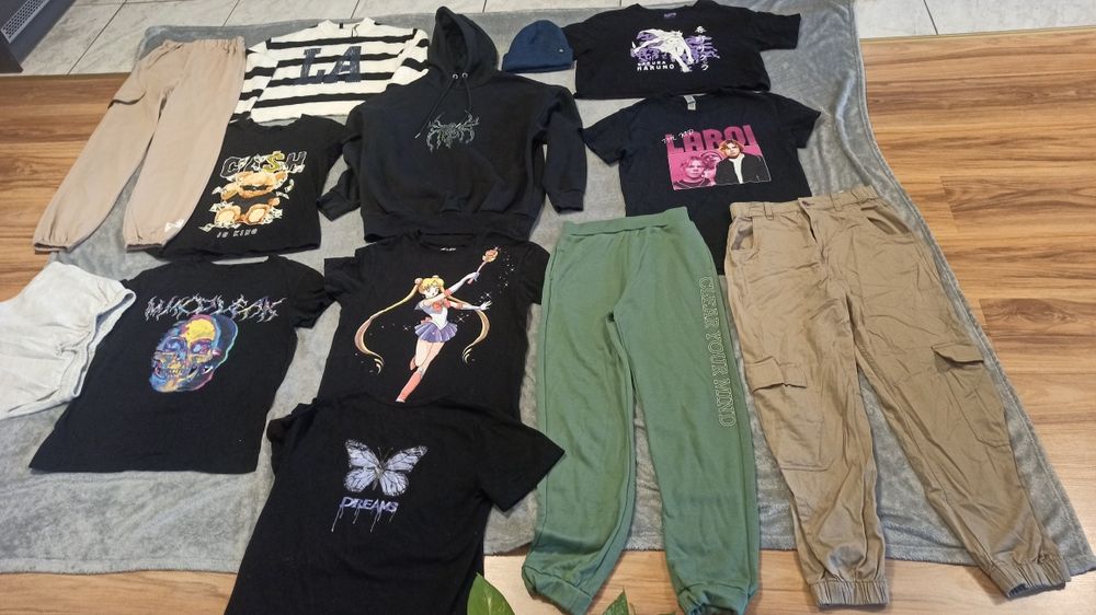 Zestaw ubrań dziewczęcych 13 sztuk, rozmiary XS/S