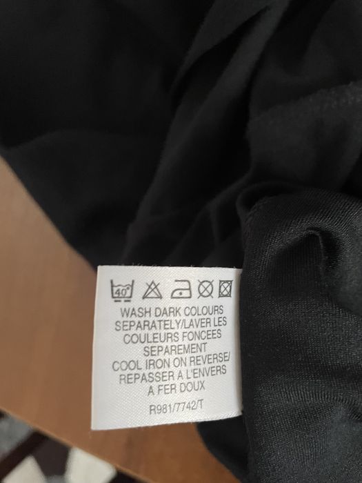 плаття чорне з відкритою спиною