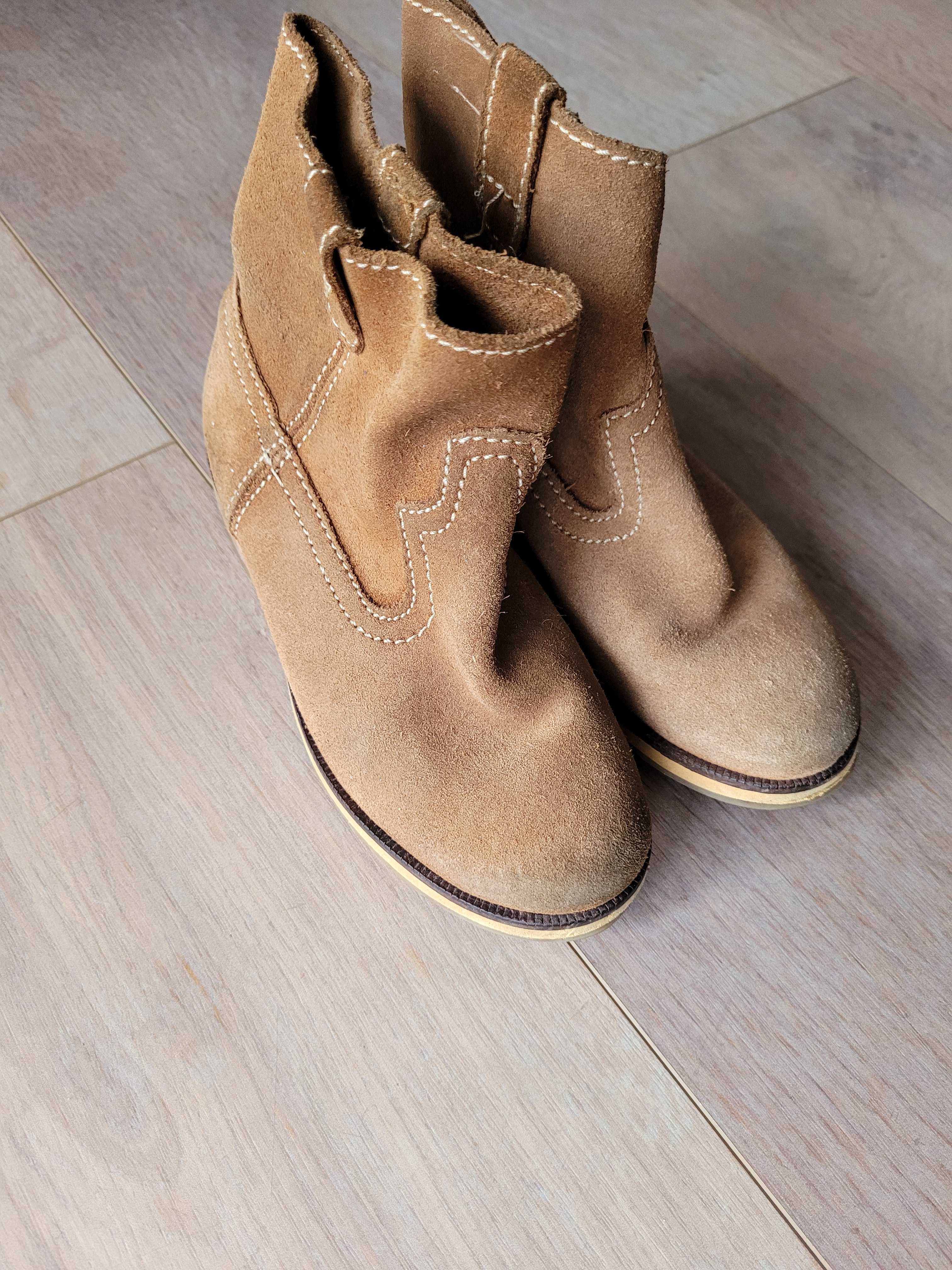 Zamszowe buty Zara Kids rozmiar 28