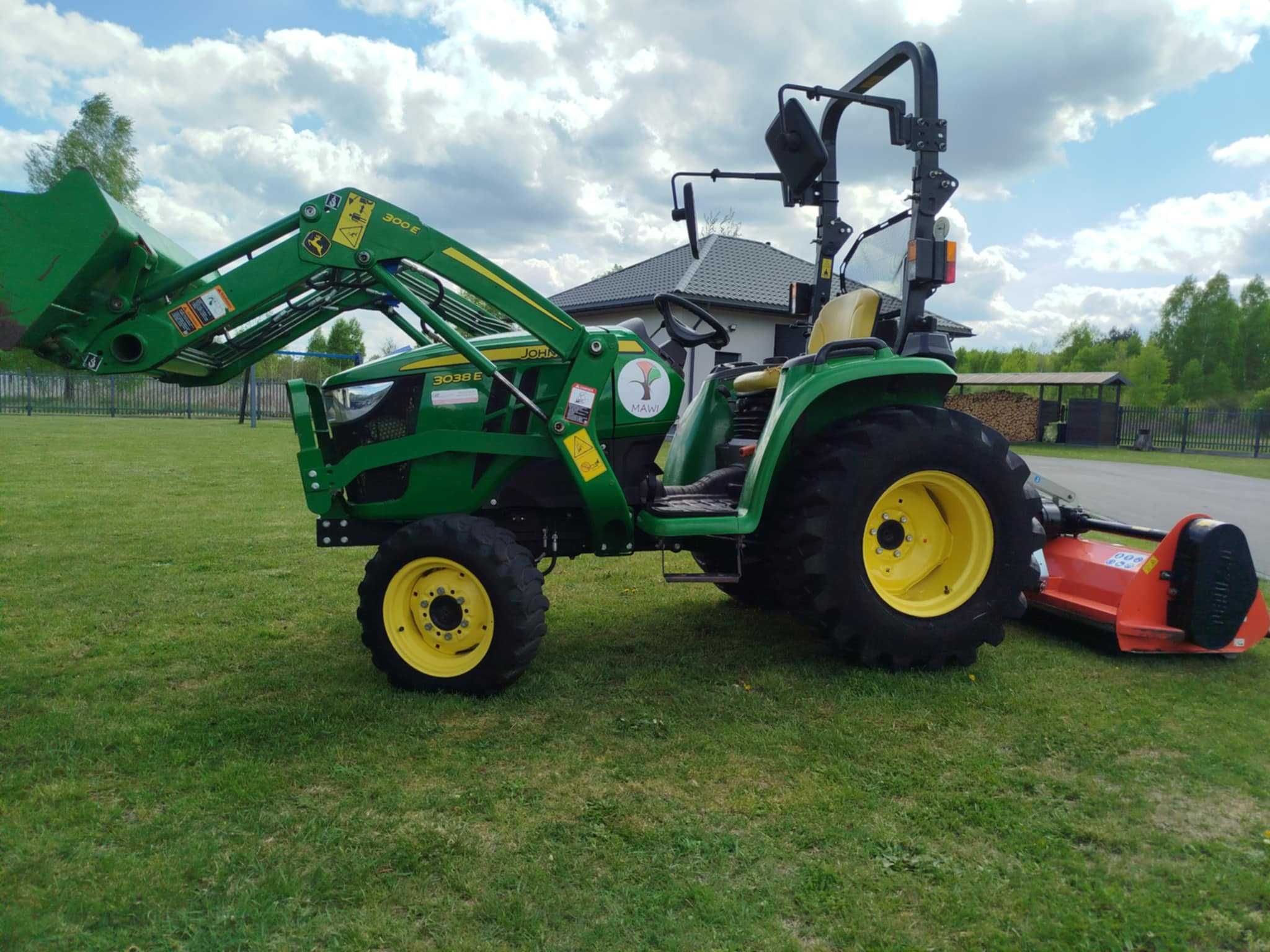 John Deere 3038 krajowy 2017r. ładowacz tur hydrostat kosiarka