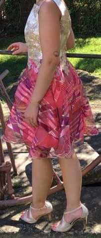 vestido bege, dourado e lindos pormenores rosa Ana Sousa