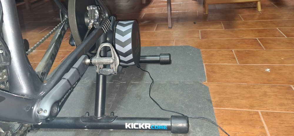 Wahoo KICKR CORE Smart Trainer