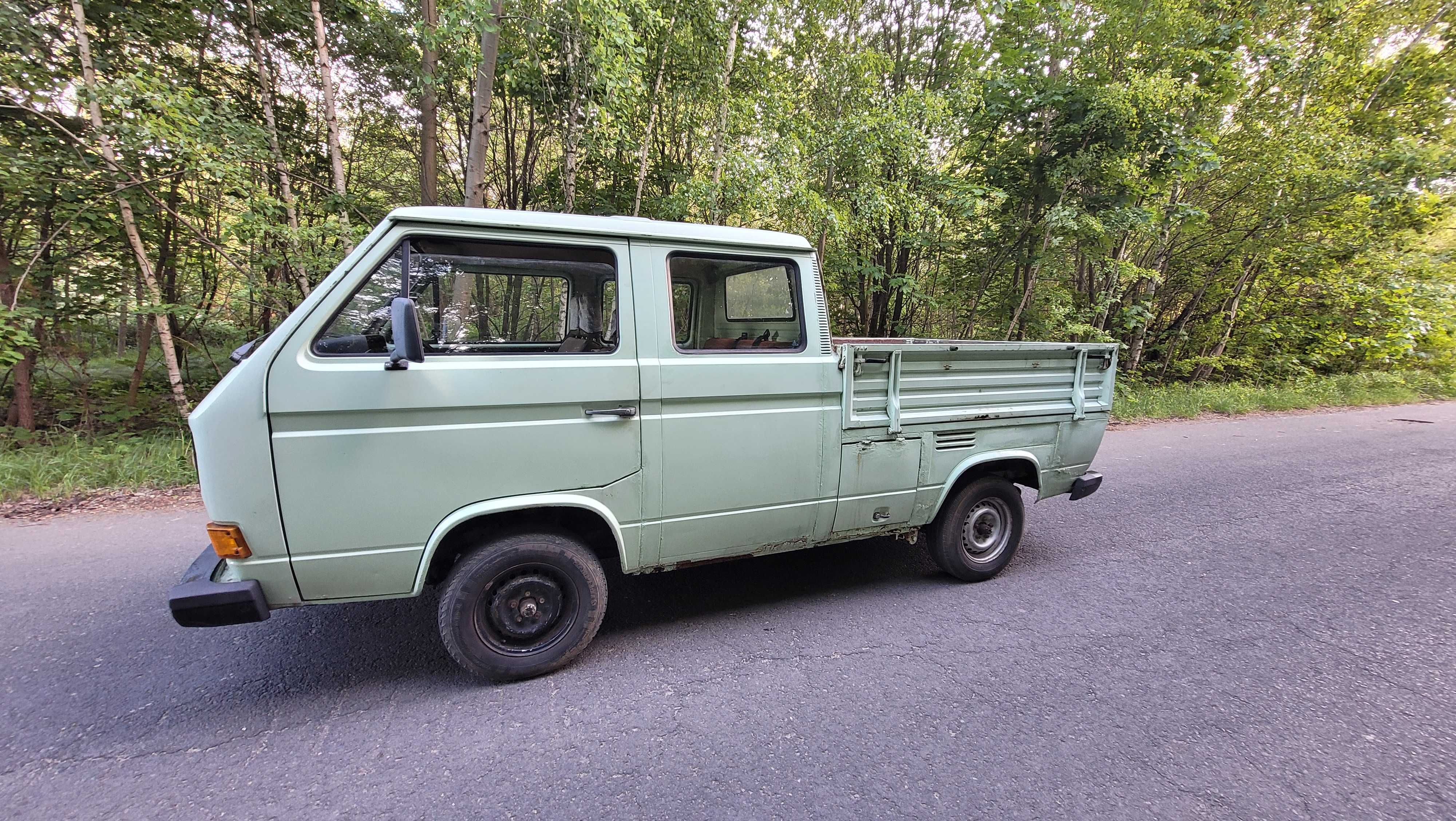 VW Transporter T3 Doka zabytek żółte tablice Volkswagen