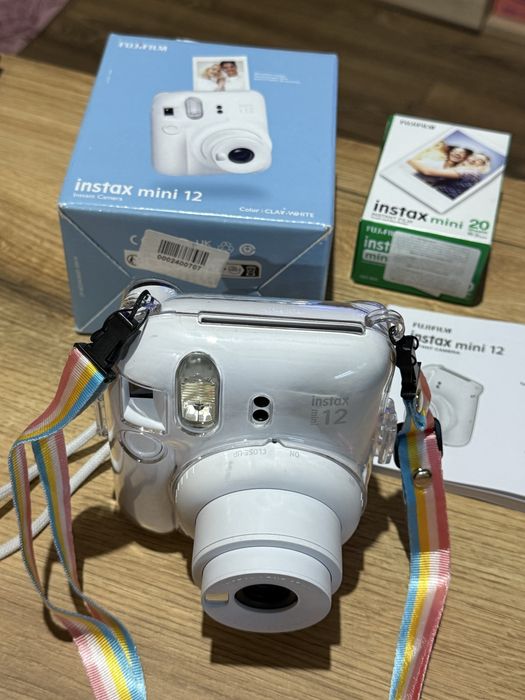 Instax mini 12, інстакс,полароід, фотокамера