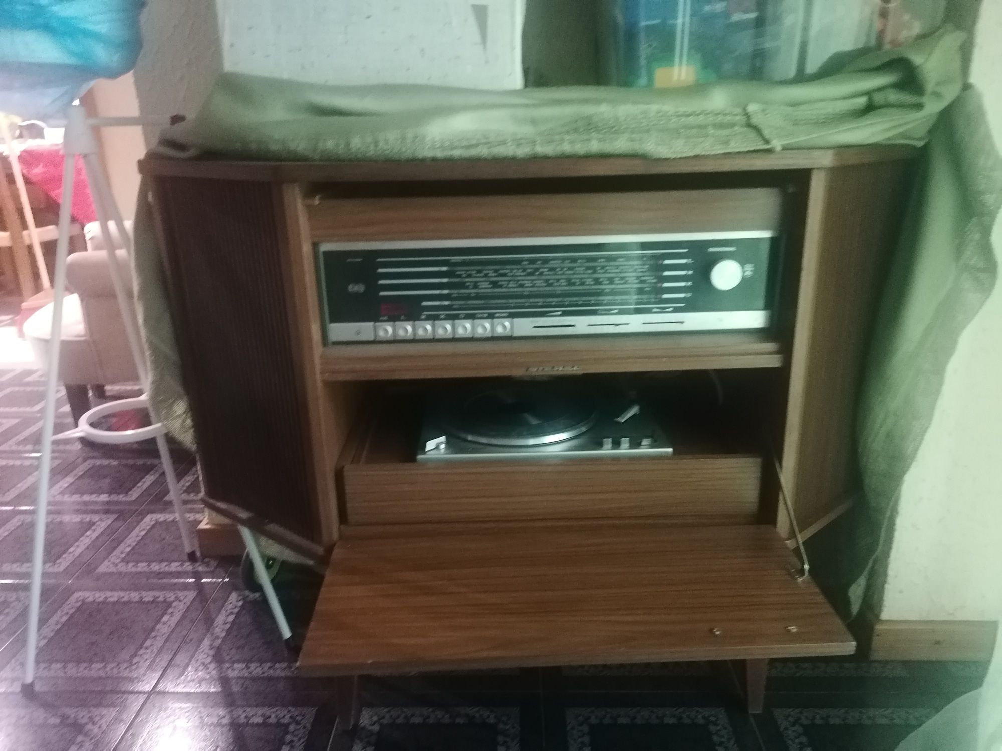 Vendo rádio antigo