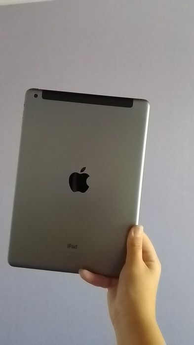 Продам IPad 4.2 32гб