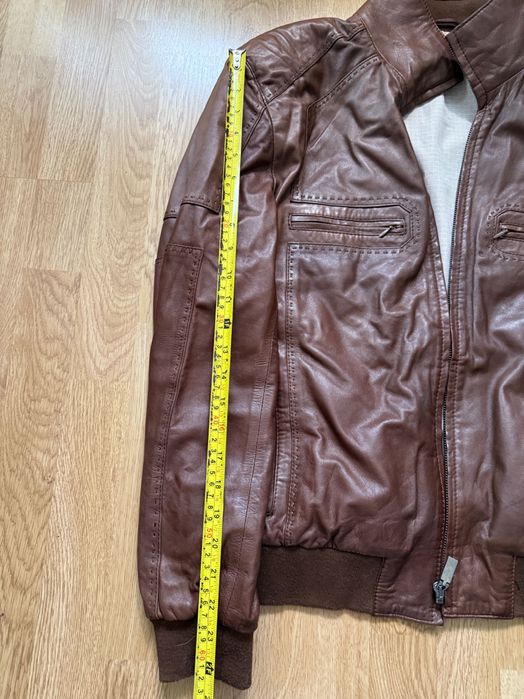 Натуральна шкіряна чоловіча куртка з сатиновим підкладом