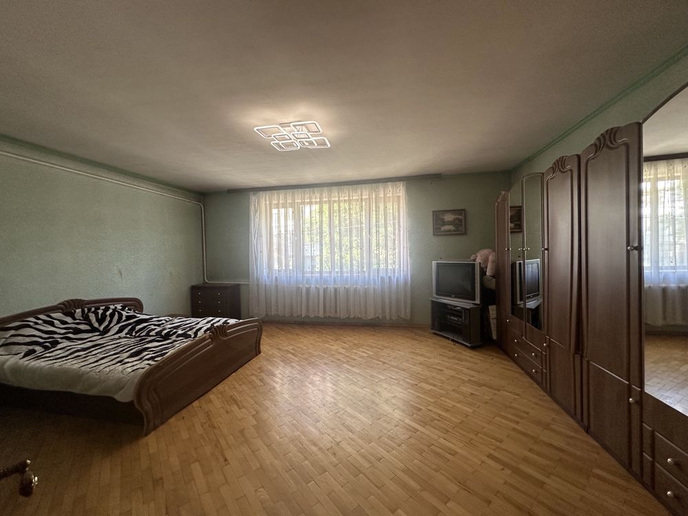 Продаж частини будинку з 3 кімнатами (вул. Кишинівська)