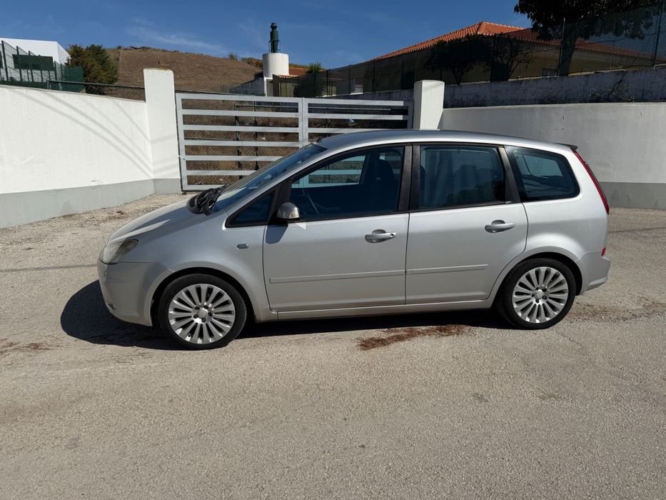 Vendo Ford C-Max 1.6 TDCi Ghia – Espaço, Conforto e Economia!