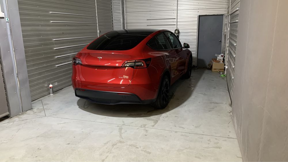 Tesla model Y LR.DМ