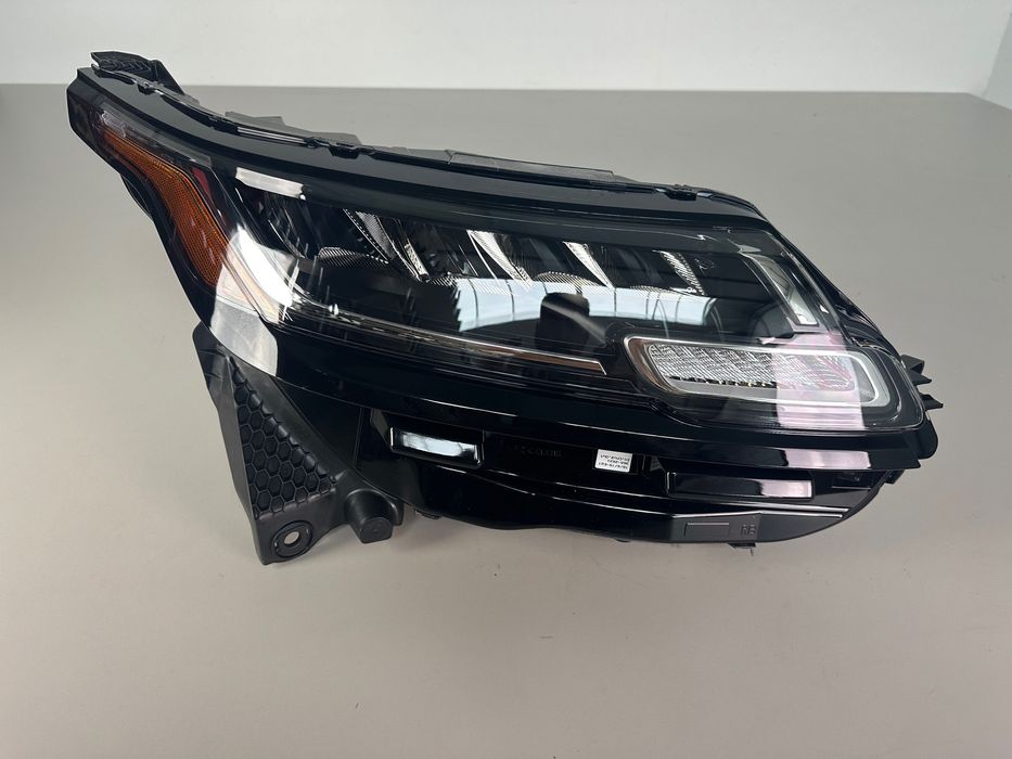 Range Rover Velar L560 USA Base Lampa Prawa Reflektor Prawy