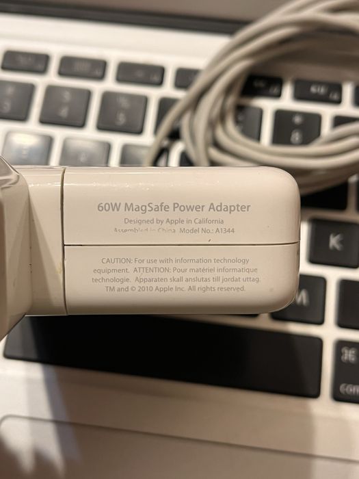 Зарядка magsafe 1 60w для MacBook  pro 2008-2011