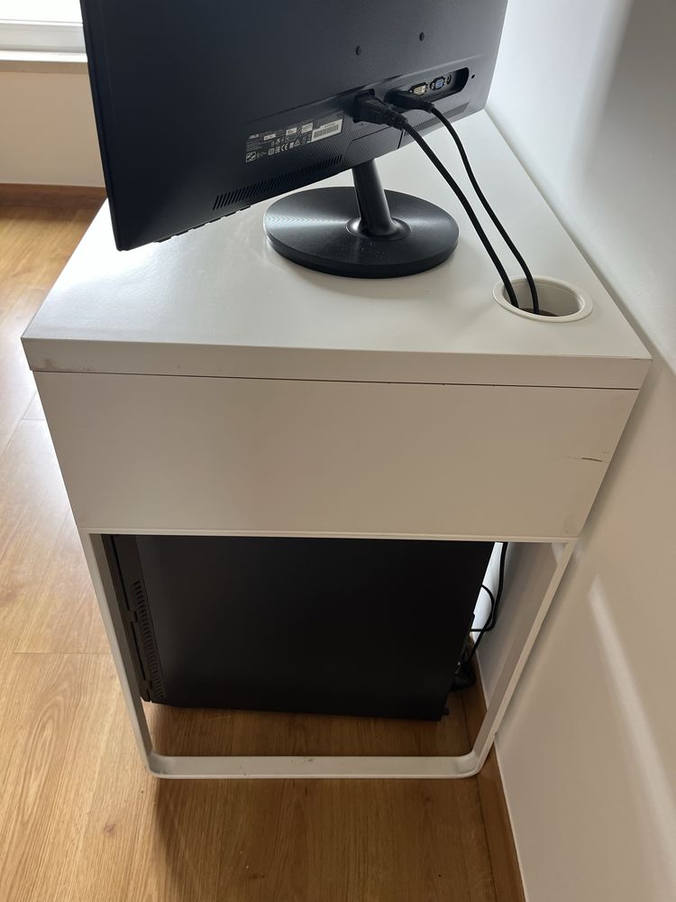 Secretaria Ikea - Micke 142x50cm