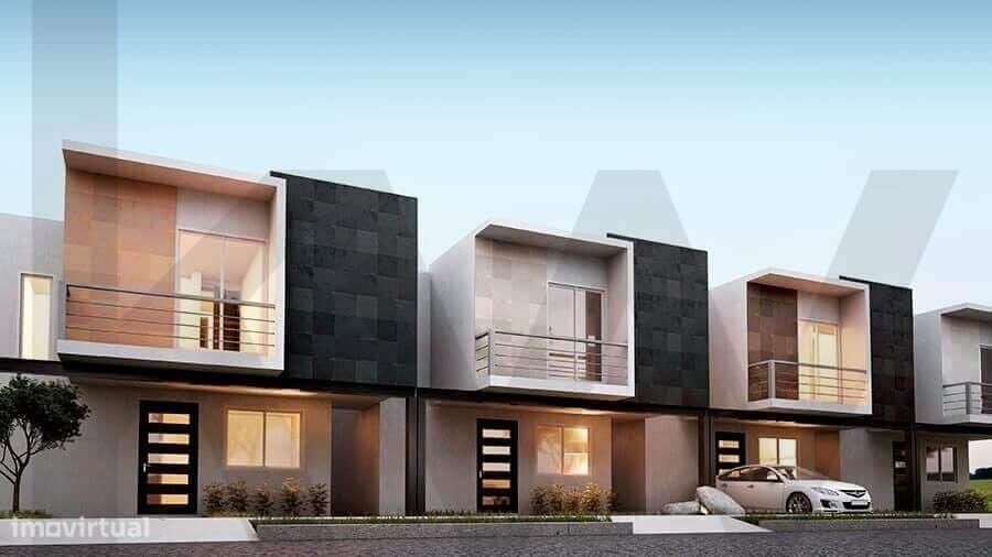 Terreno de 5.900m2 com Viabilidade para Construção de 14 Fogos