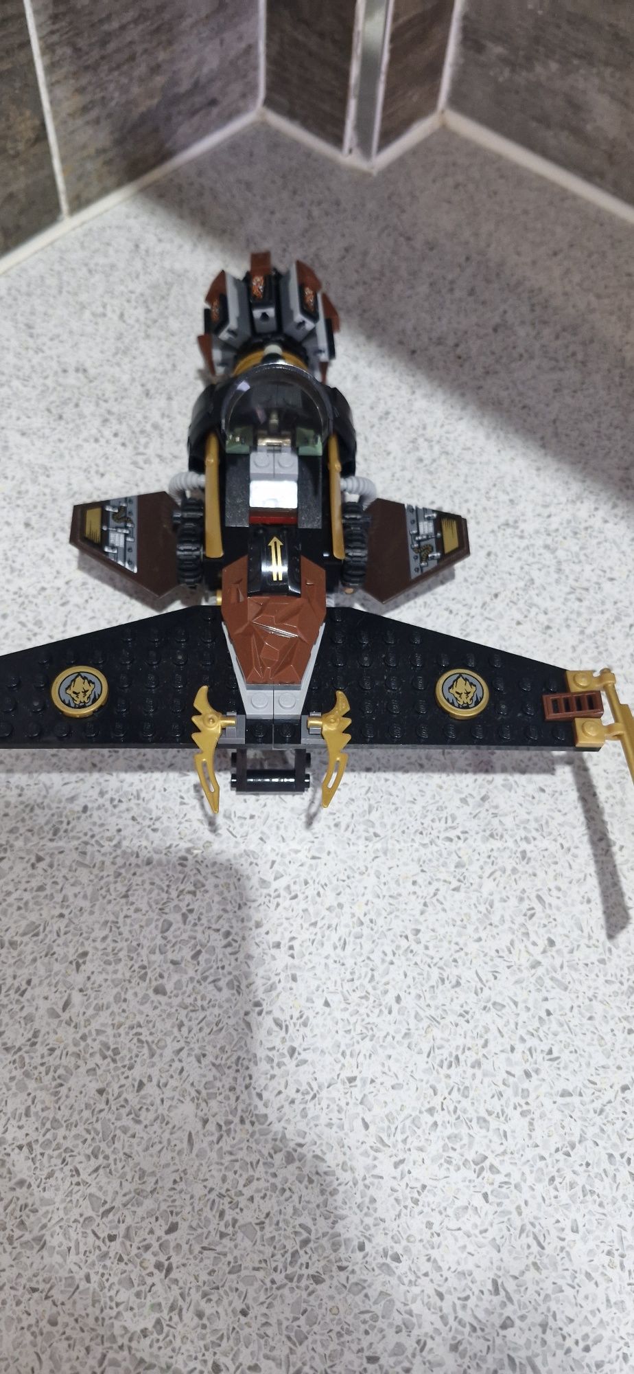 Lego Ninjago zestaw 70747 z dwoma ludzikami