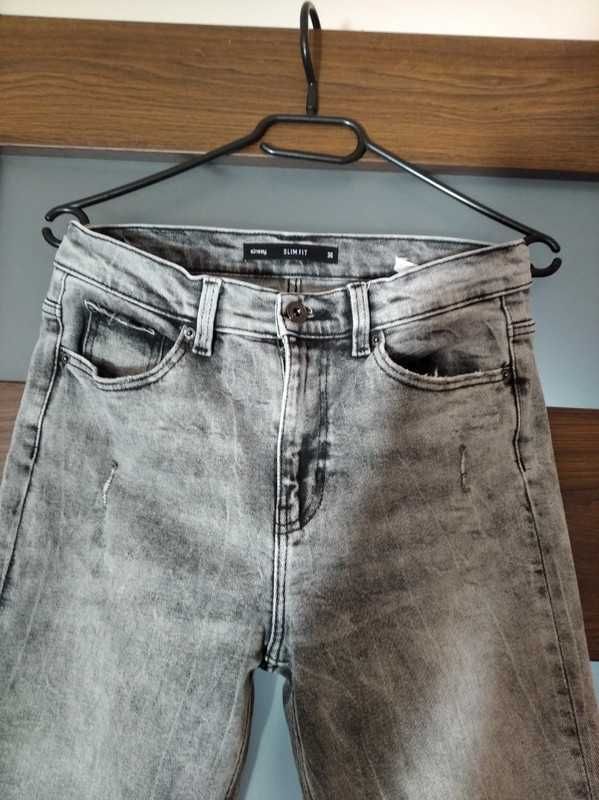 Jeansy nowe marmurkowe Sinsay 36