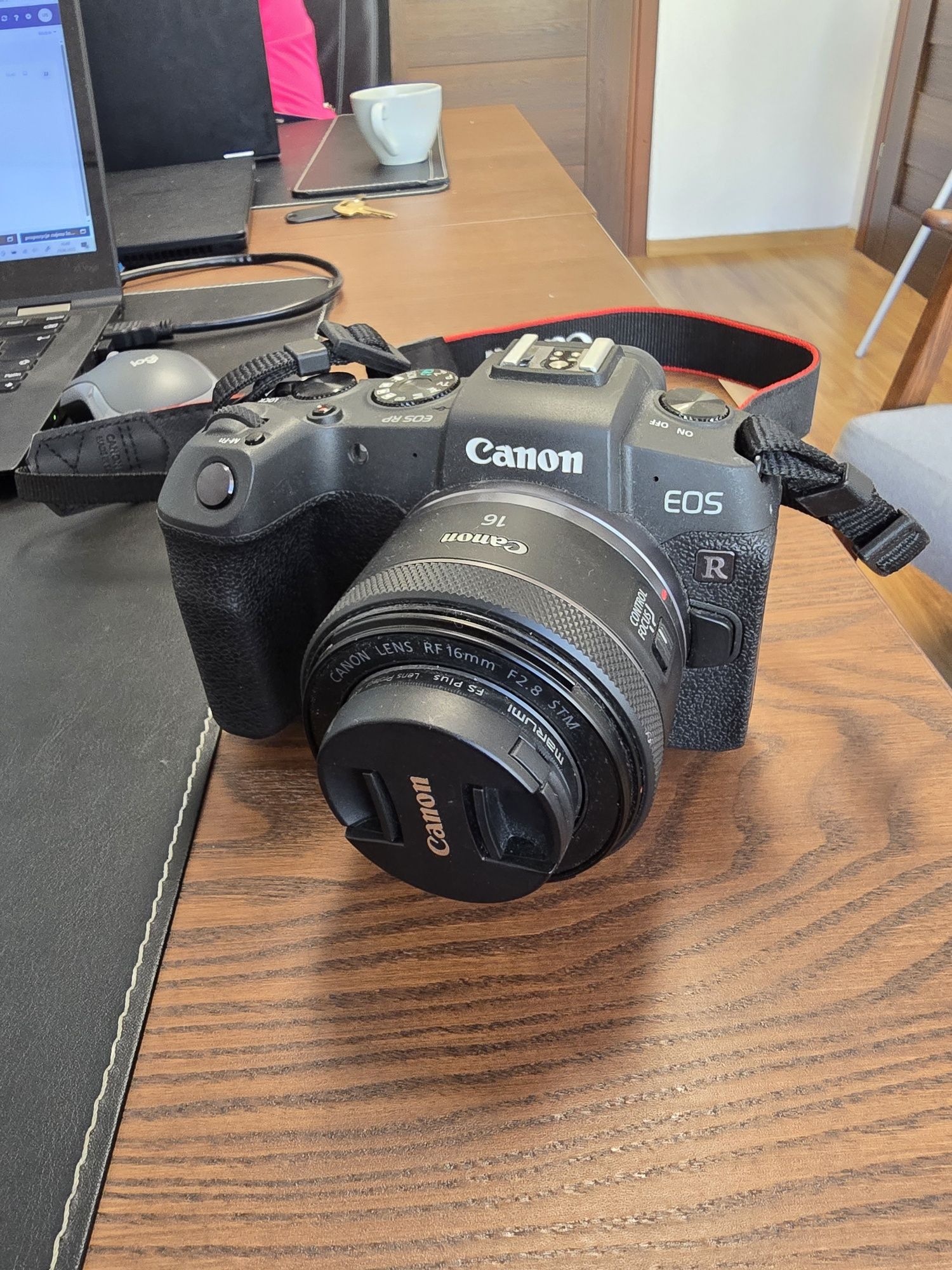 Canon RP obiektyw 16mm stan idealny