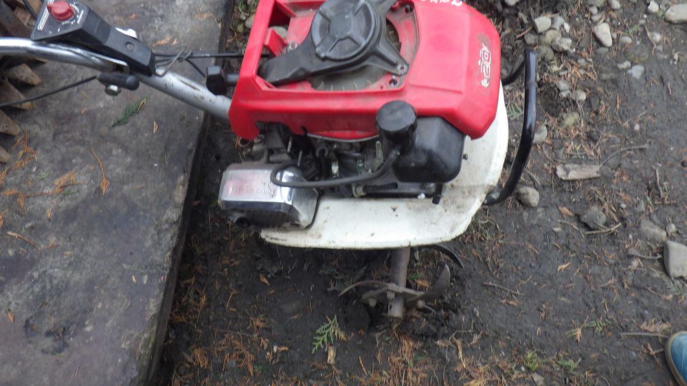 HONDA  Glebogryzarka spalinowa z Napedami Japonska na Czesci