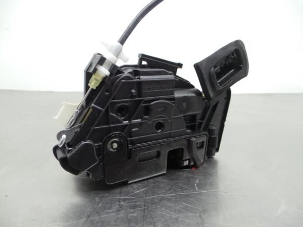 Fechadura / fecho porta frente direito VOLKSWAGEN Polo (6R, 6C)