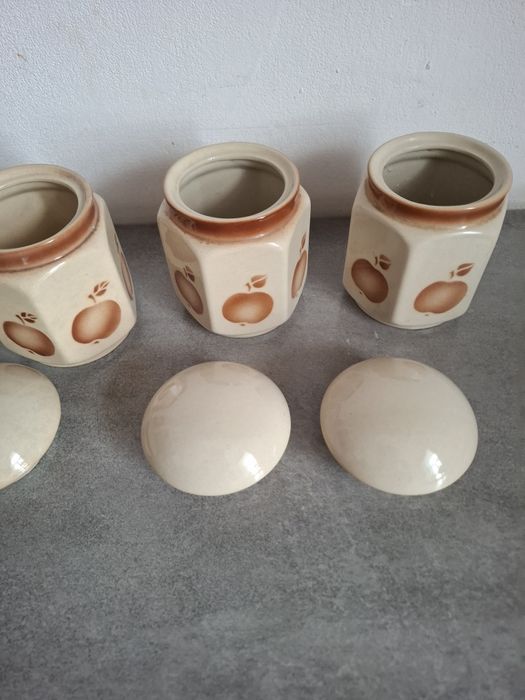 Zestaw 3 pojemników kuchennych ceramicznych VINTAGE / PRL jabłka