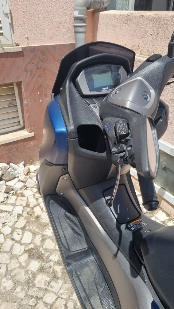 Yamaha nmax 125cc de 2023
