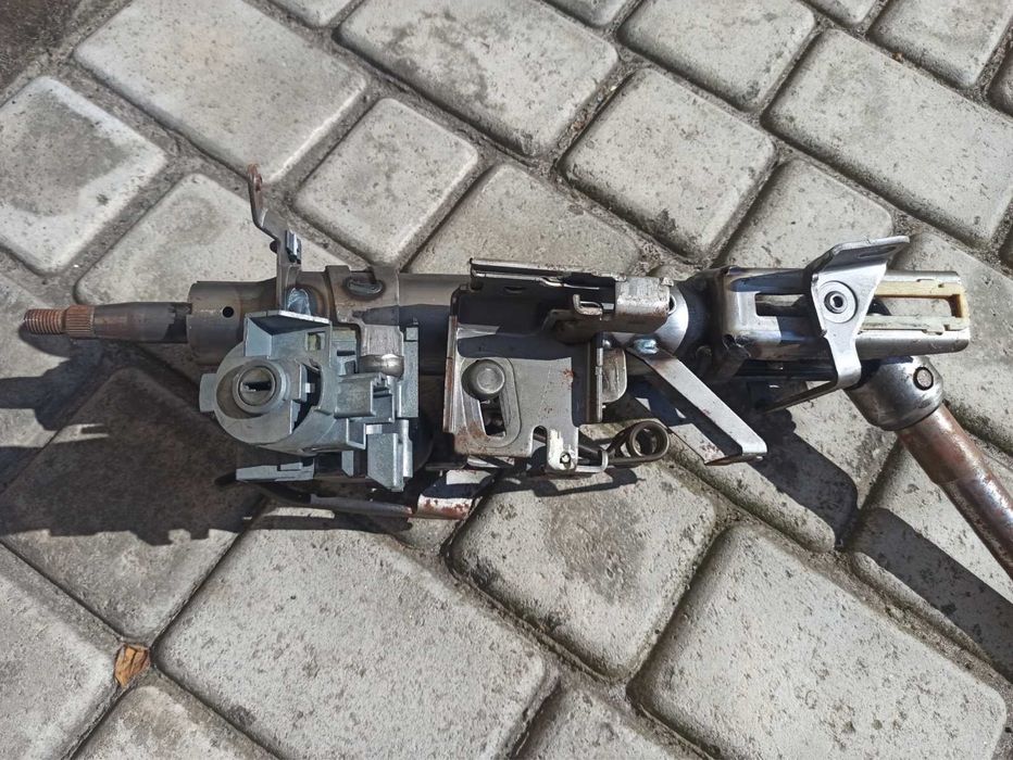 Рулевая колонка Mazda