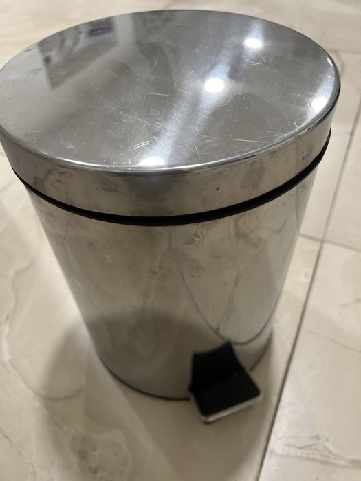 Продам мусорное ведро