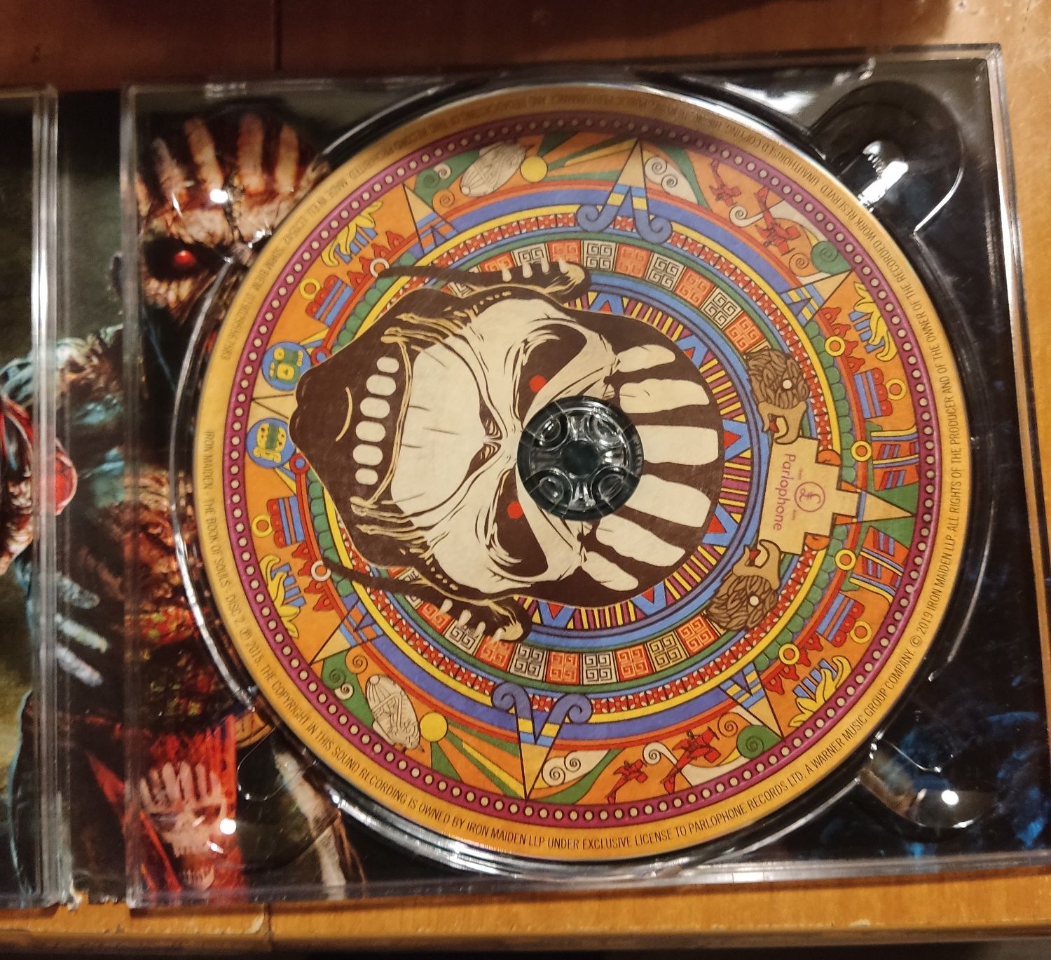 Album  Iron Maiden The Book Of Souls + live