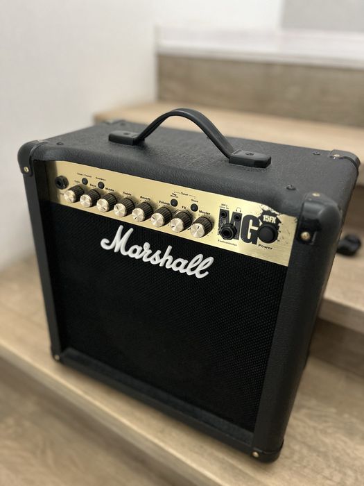 Комбоусилитель Marshall MG 15 FX / Комбопідсилювач