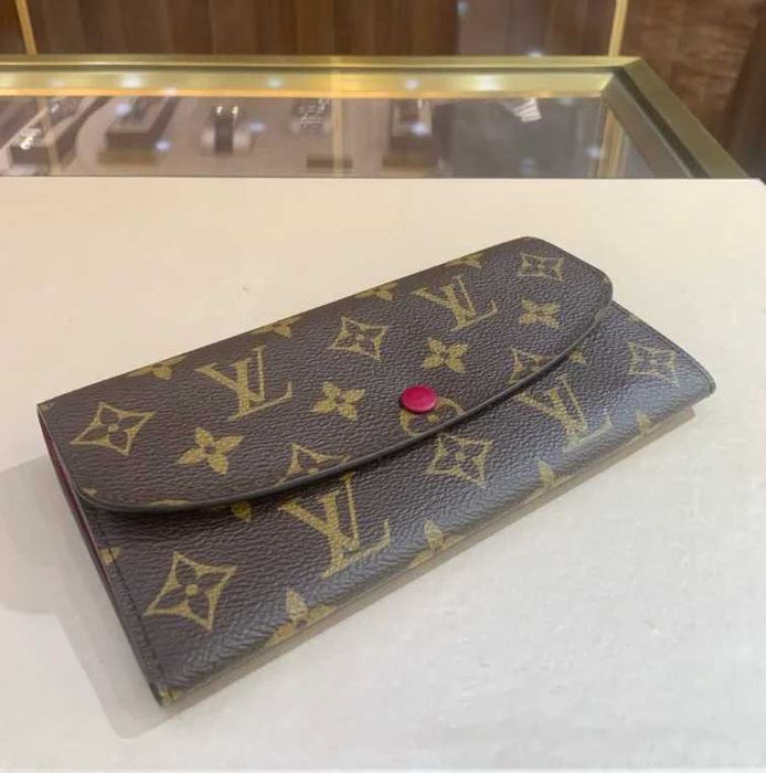 Portfel damski Louis Vuitton Emilie Monogram Róża czerwona przycisk
