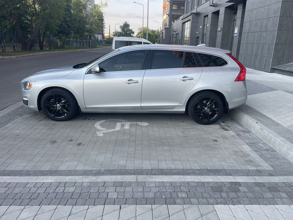 Продам Volvo V60